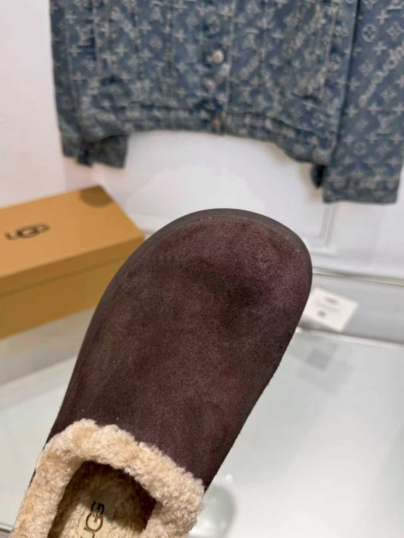 Ugg Flat Shoes